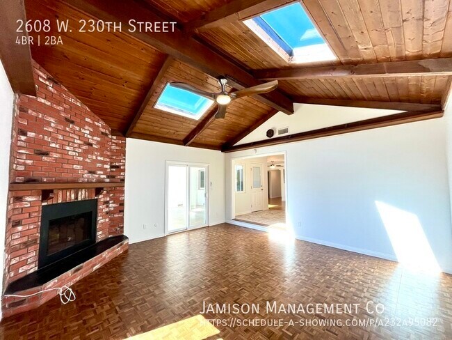 Building Photo - 2608 W 230th St