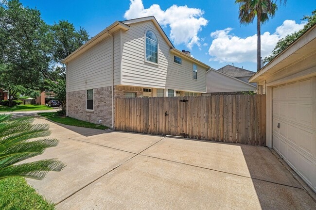 Building Photo - 22811 Crested Lark Ct