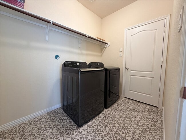 Building Photo - 13106 Leisure Cove Dr