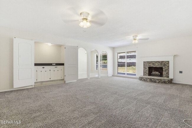 Building Photo - 3329 Old Spanish Trail