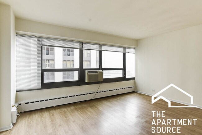Building Photo - 3130 N Lake Shore Dr