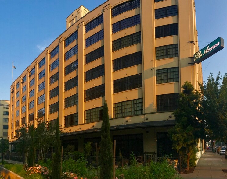 Exterior building Facade from 15th Ave. - 1400 NW Irving St