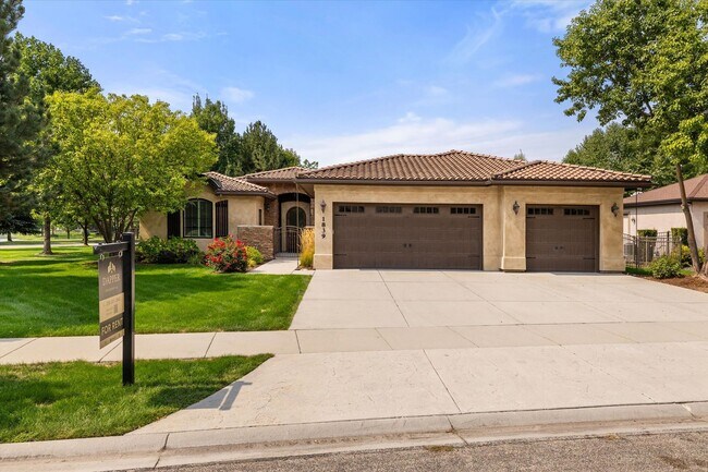 Building Photo - Luxury Furnished 4-Bedroom Home in Eagle's Bella Terra Neighborhood