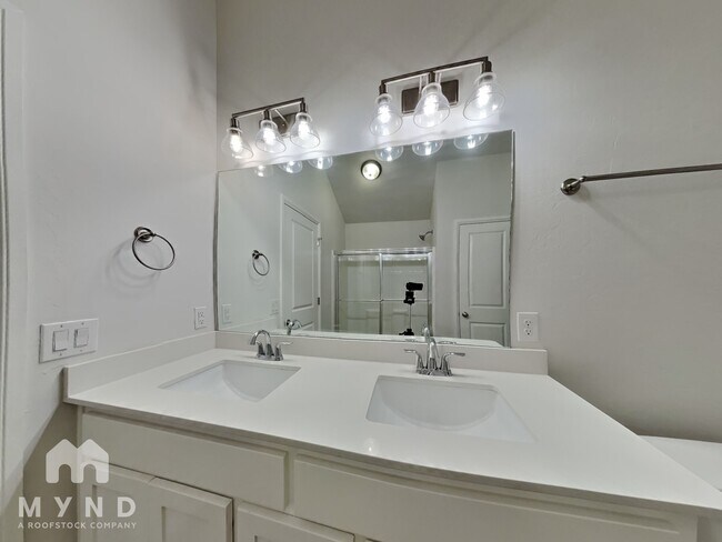 Building Photo - 10625 NW 20th St