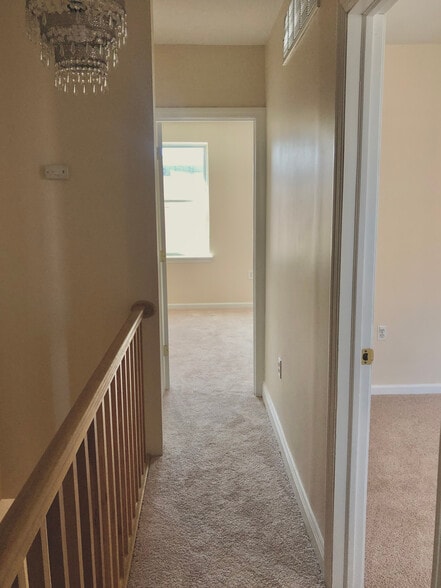 Upstairs 1 - 2331 E Harold St