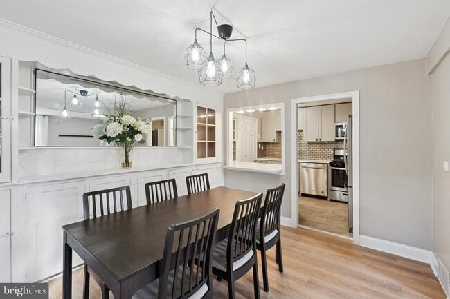 Building Photo - 614 Wises Mill Rd