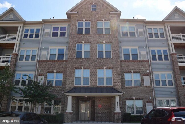 Building Photo - 4861 Finnical Wy