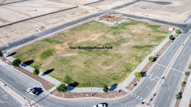 Building Photo - 13736 Flora Vista Ave