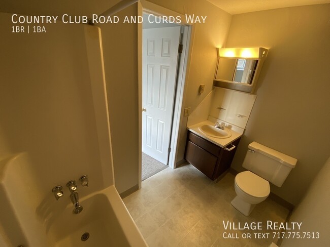 Building Photo - 681 Country Club Rd