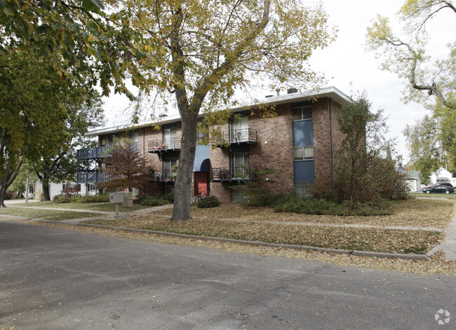 Building Photo - 4840 Cleveland Avenue