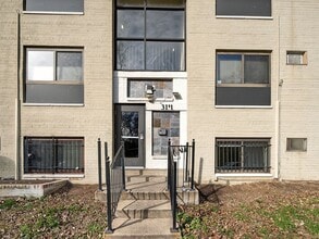 Building Photo - 3111 Naylor Rd SE