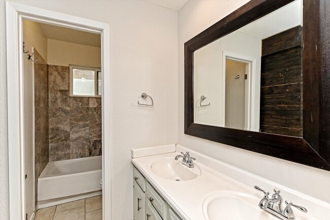 Building Photo - 3706 Harpers Ferry Ln