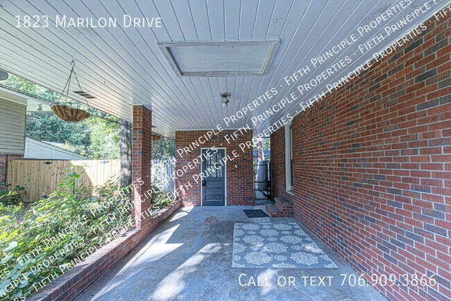 Building Photo - 1823 Marilon Dr