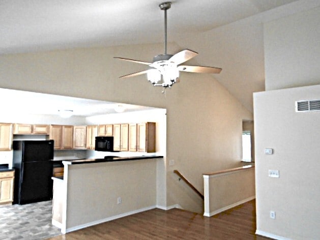Building Photo - 211 Cherrytree Ln