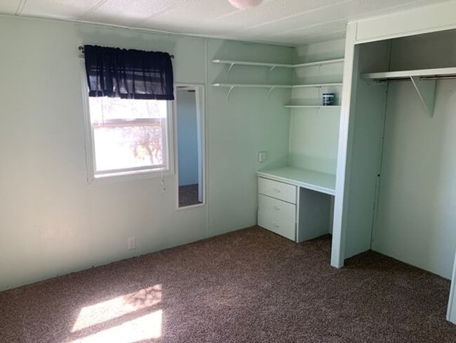 Building Photo - Renovated Single Wide with great features ...