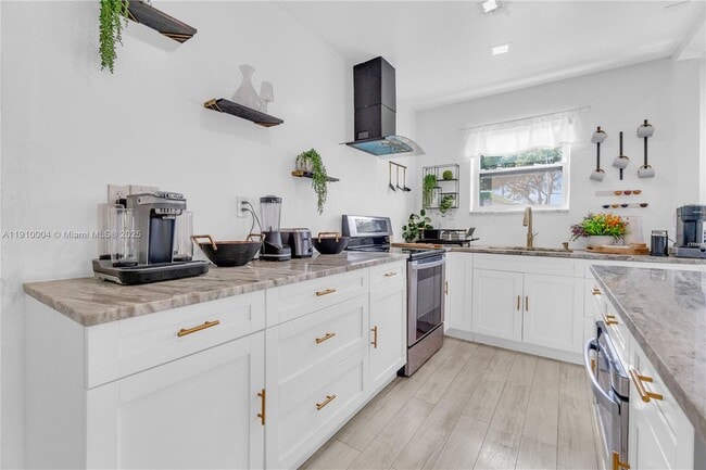 Building Photo - 774-774 NW 49th St