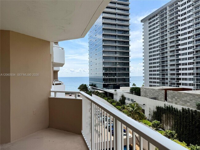 Building Photo - 1980 S Ocean Dr