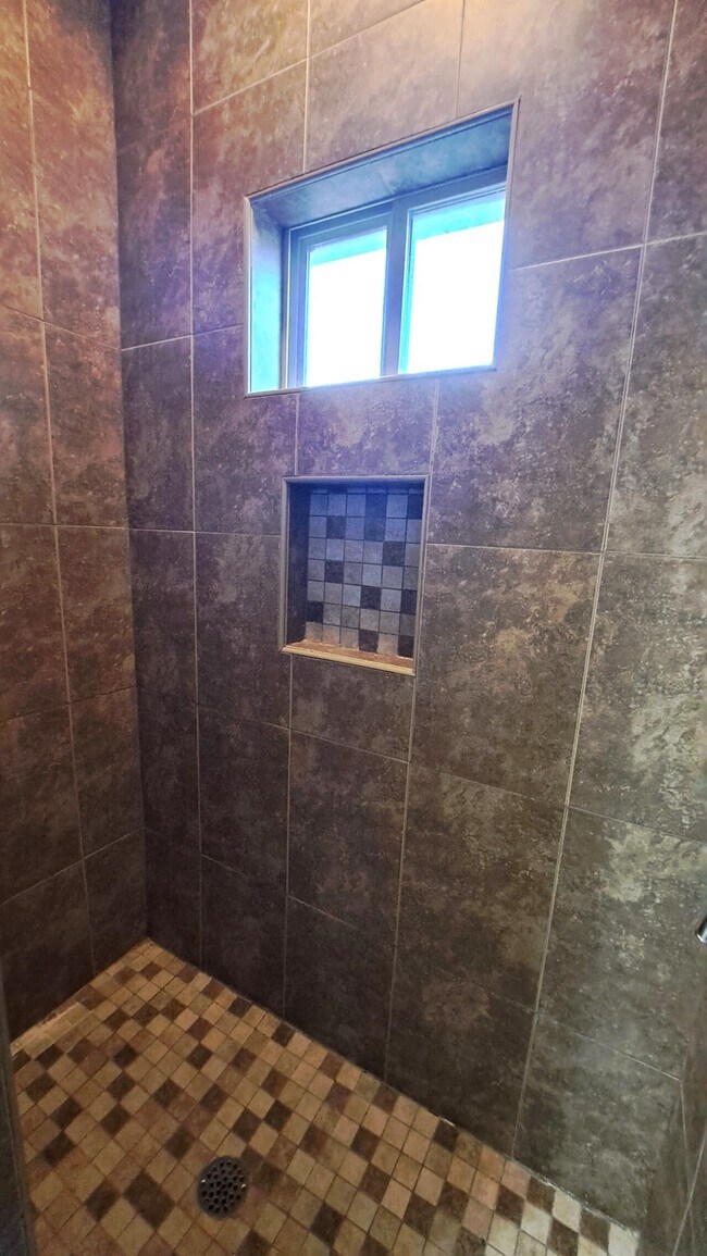 El Tap Apartments 712 W F Ave Kingsville TX 78363 Apartment Finder