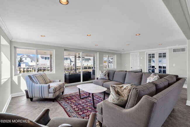 Building Photo - 326 Cutter Ln