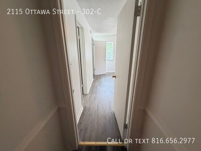 Building Photo - 2115 Ottawa St