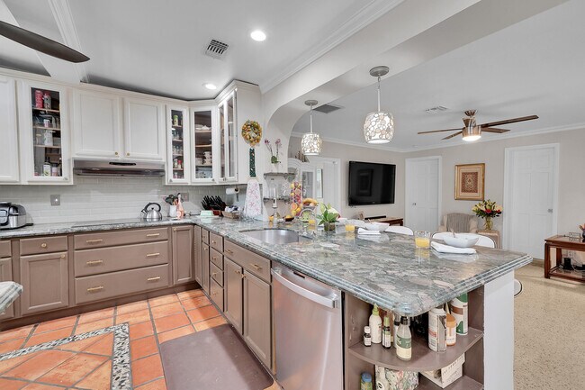 Building Photo - 3209 Norfolk St