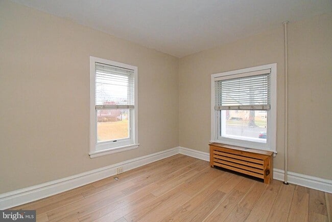 Building Photo - 778 Starr St