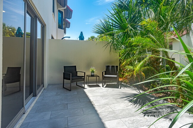 Building Photo - 2938 Sea Oats Cir