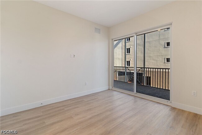 Building Photo - 26600 Rosewood Pointe Dr