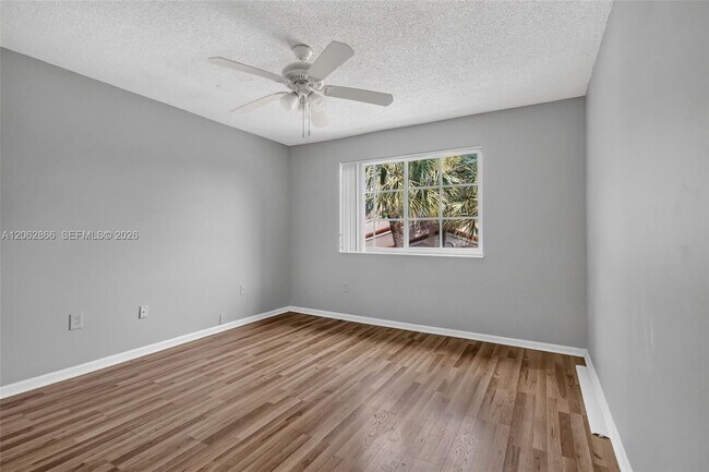 Building Photo - 7808 Sonoma Springs Cir