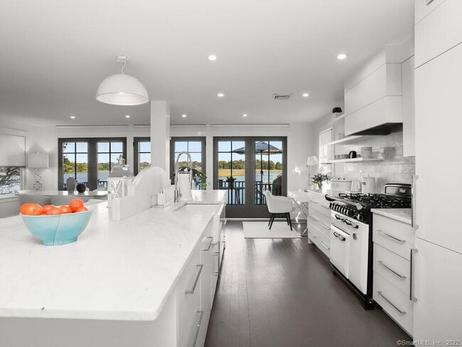 Building Photo - 199 Hillspoint Rd