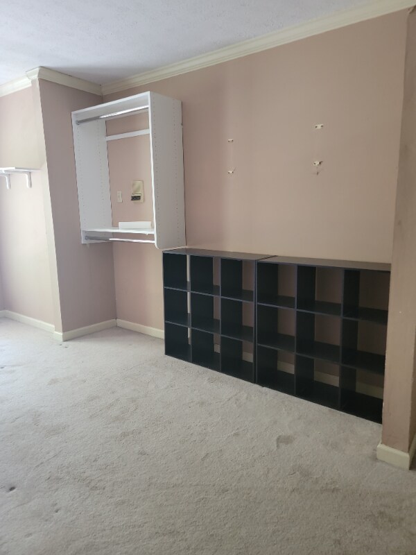 Building Photo - 712 E Fox Den Dr