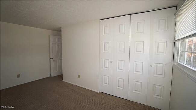 Building Photo - 5907 Sunset Dr