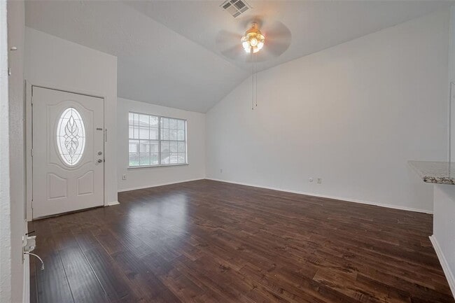 Building Photo - 15331 Peachmeadow Ln