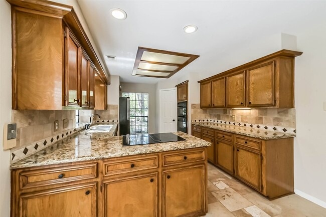 Building Photo - 3910 Misty Gardens Ct