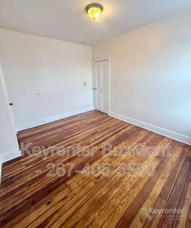 Building Photo - 16 N Rigby Ave