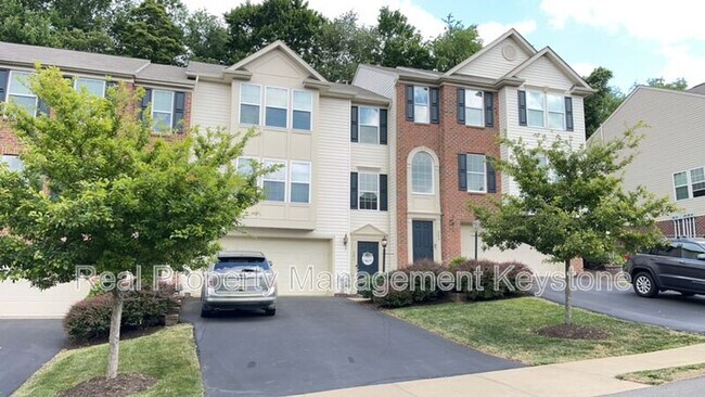 Building Photo - 261 Corey Dr