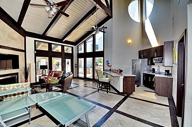 Building Photo - 6910 Skillman St