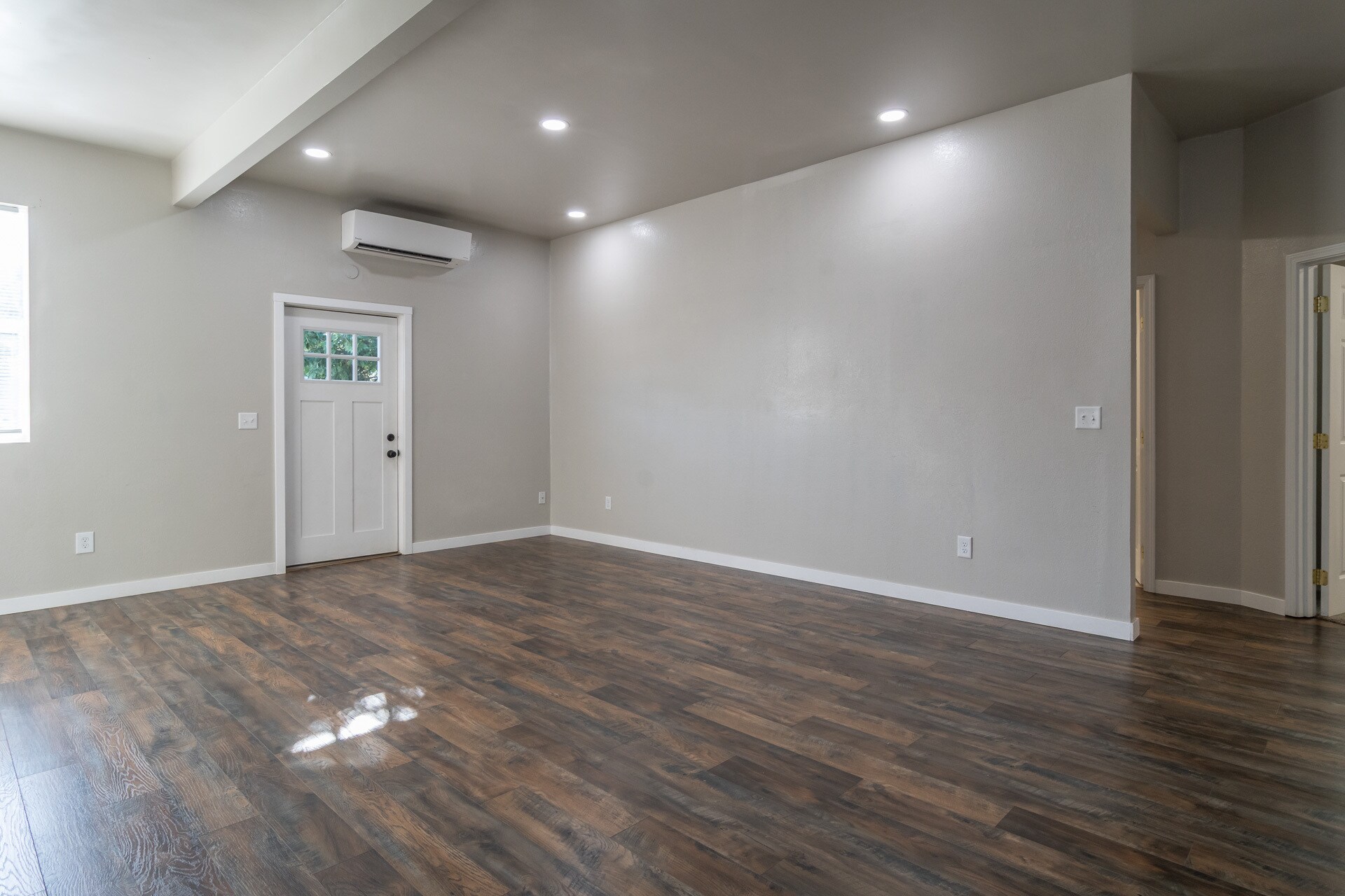 Building Photo - 510 Geary Dr