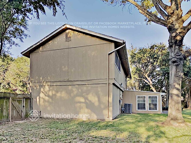 Building Photo - 18007 Autumn Trails Ln