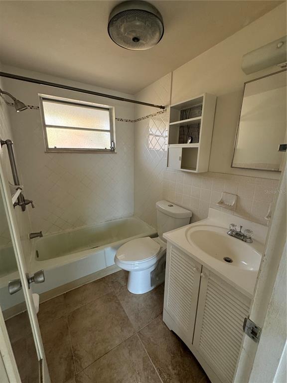 Building Photo - 40 W Cowles St