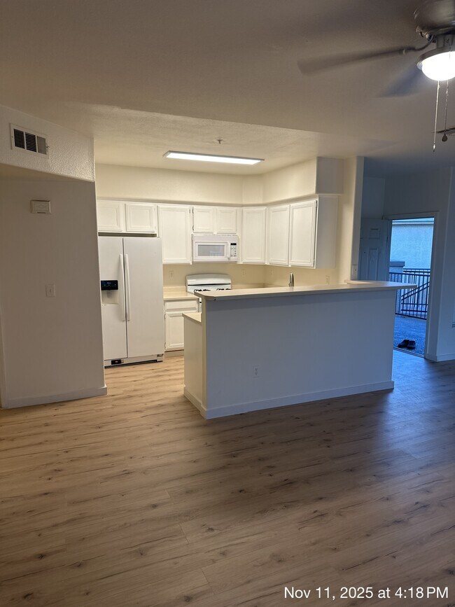 Building Photo - 7143 S Durango Dr