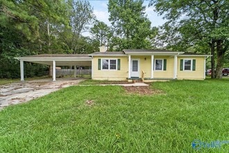 Building Photo - 13847 Mariellen Rd