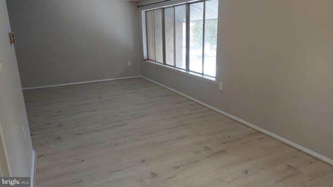 Building Photo - 18622 Walkers Choice Rd