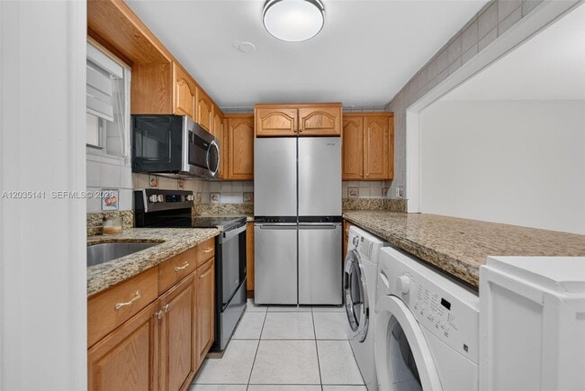 Building Photo - 10300 Coral Wy