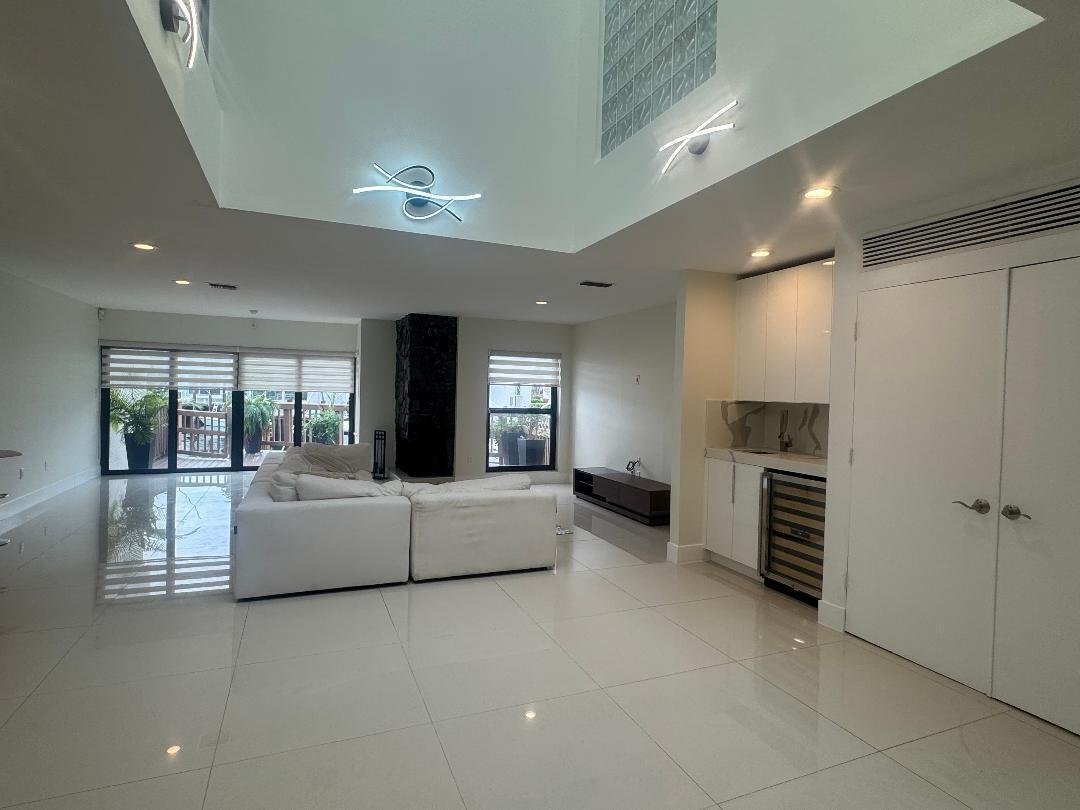Building Photo - 1127 Boca Cove Ln