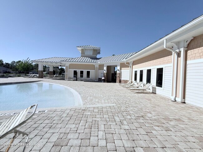 Building Photo - 304 Green Turtle Ln