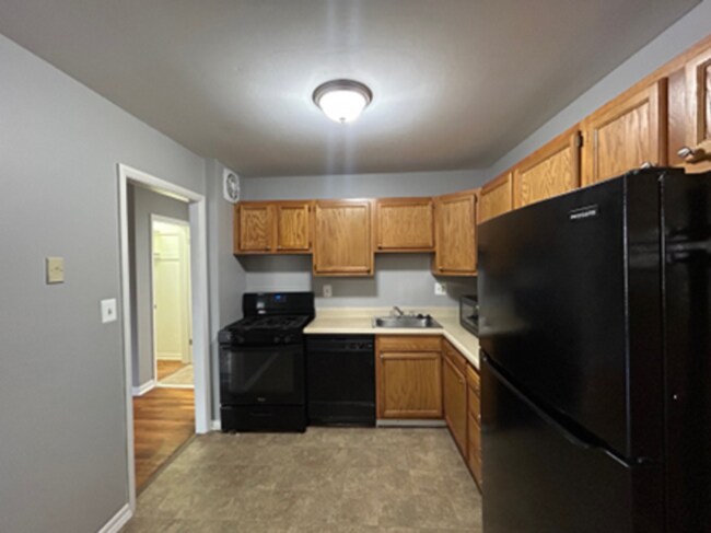 Primary Photo - 2 Bedroom 2 Bathroom Condo