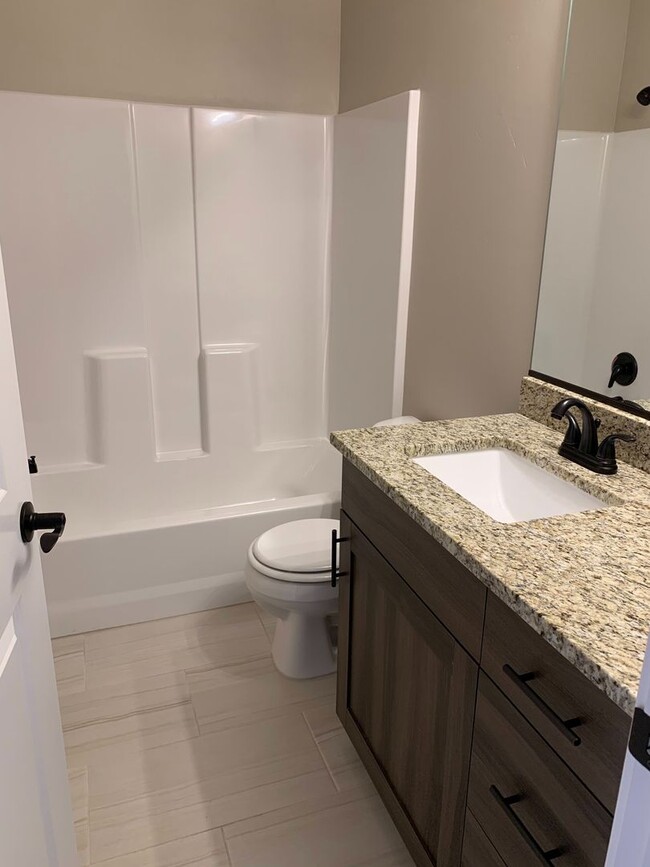 Building Photo - Desert Hills Townhomes, Location, location...