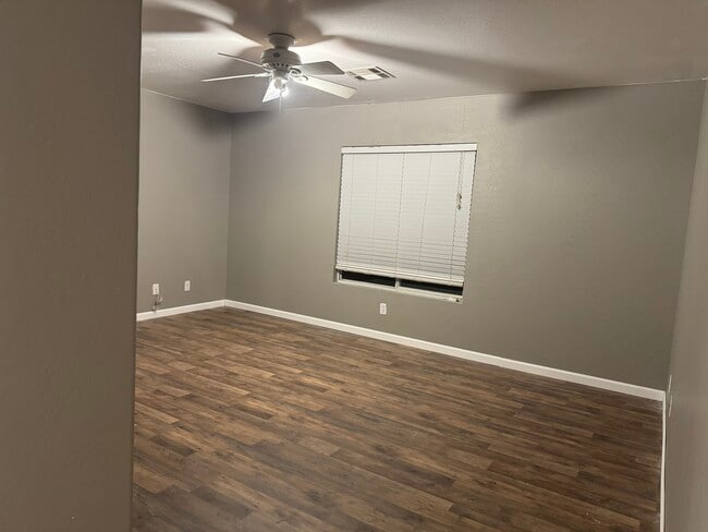 Building Photo - 3046 W Grenadine Rd