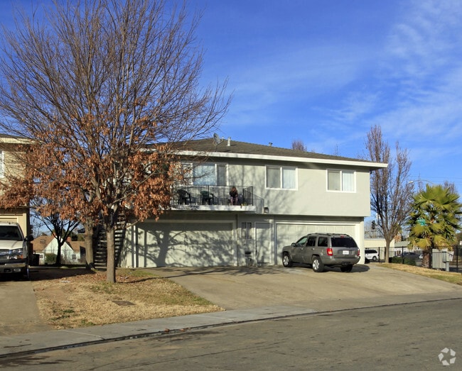 4052 Fruitridge Rd 4052 Fruitridge Rd Sacramento CA 95820 Apartment